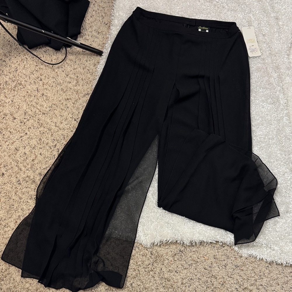 Black Wide-Leg Pleated Pants by Gradient